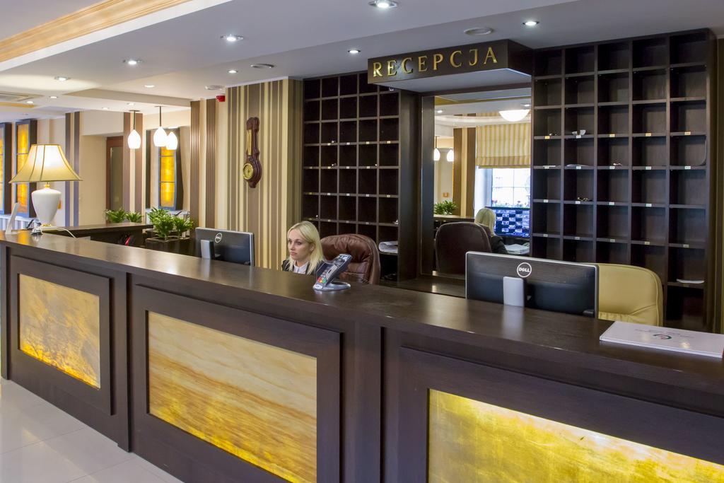Hotel Morze Ustka Bagian luar foto