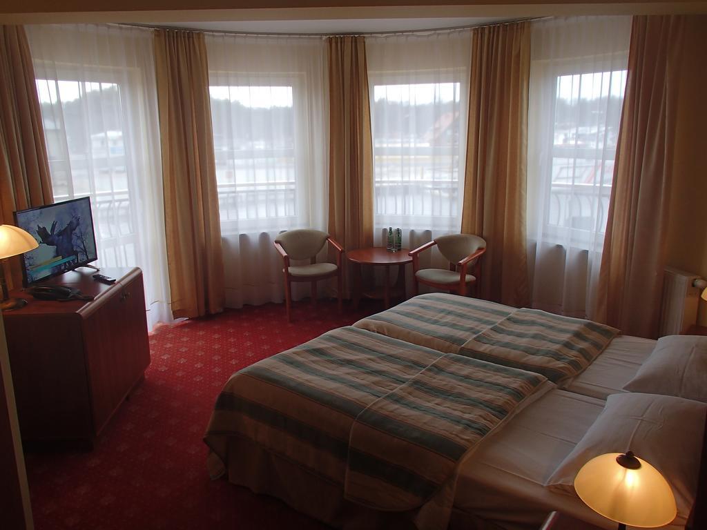 Hotel Morze Ustka Bagian luar foto