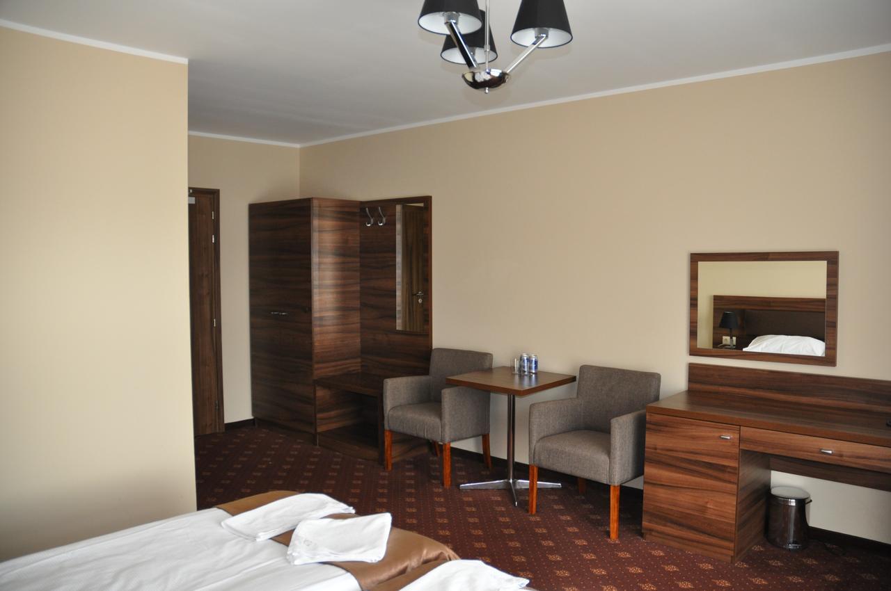 Hotel Morze Ustka Bagian luar foto