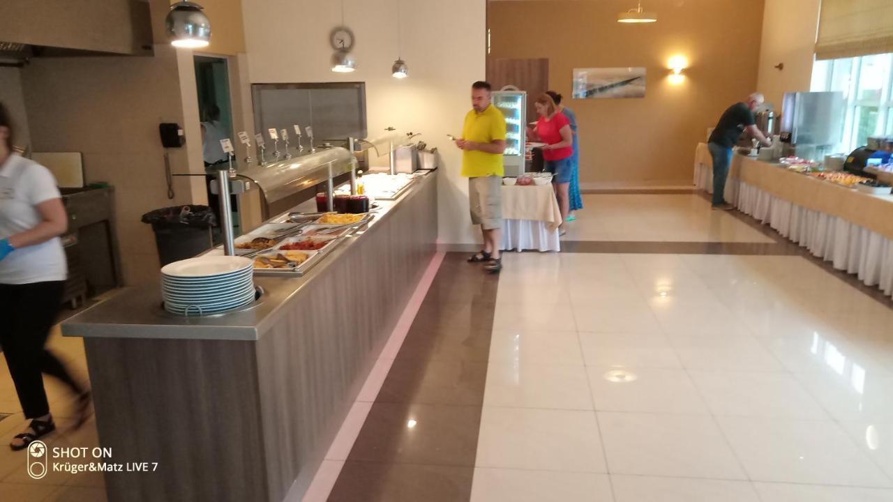 Hotel Morze Ustka Bagian luar foto
