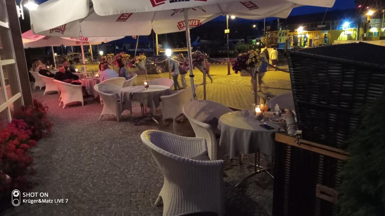 Hotel Morze Ustka Bagian luar foto