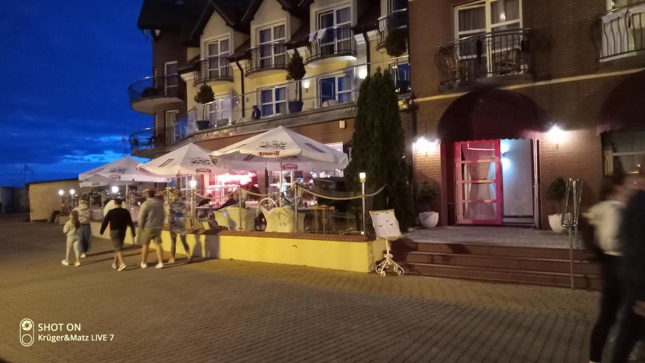Hotel Morze Ustka Bagian luar foto